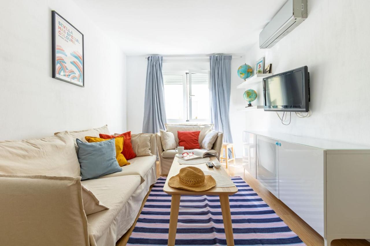 Colours Apartment And Garage Historical Center 4 Pax Севилья Экстерьер фото