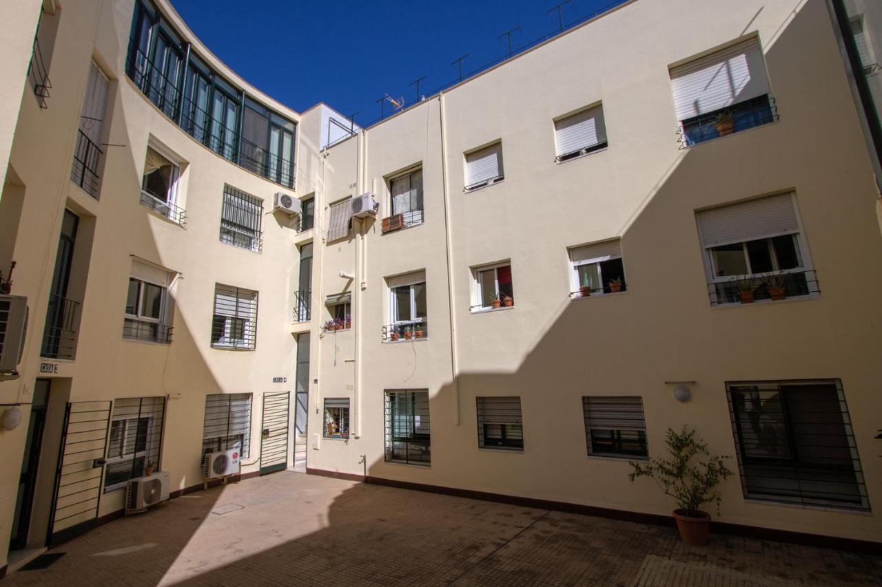 Colours Apartment And Garage Historical Center 4 Pax Севилья Экстерьер фото
