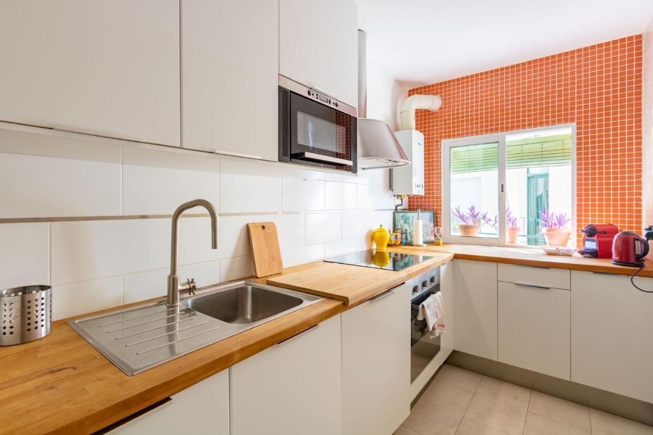 Colours Apartment And Garage Historical Center 4 Pax Севилья Экстерьер фото