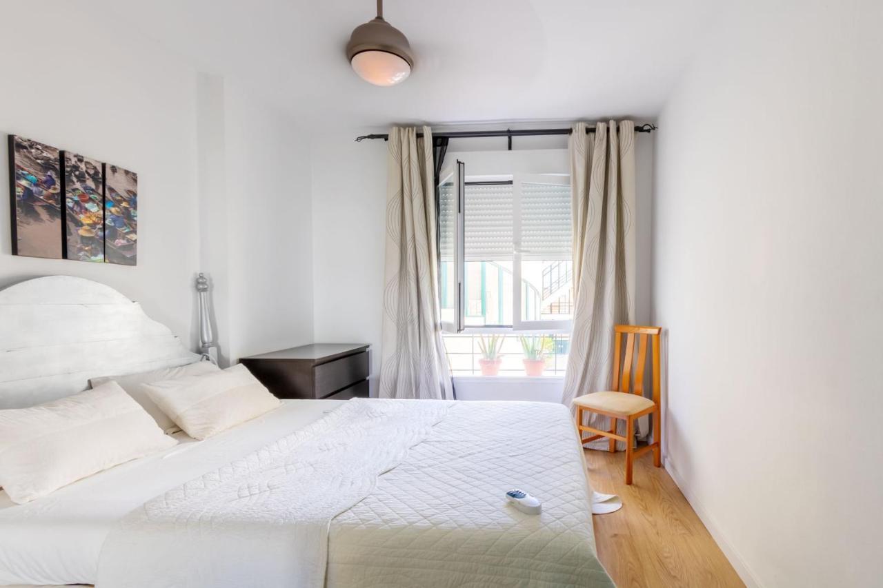 Colours Apartment And Garage Historical Center 4 Pax Севилья Экстерьер фото