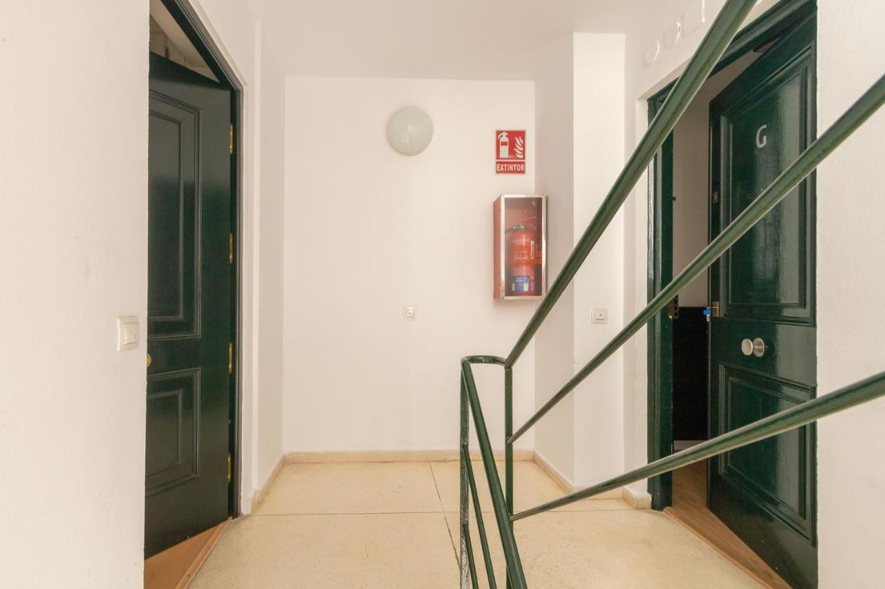 Colours Apartment And Garage Historical Center 4 Pax Севилья Экстерьер фото